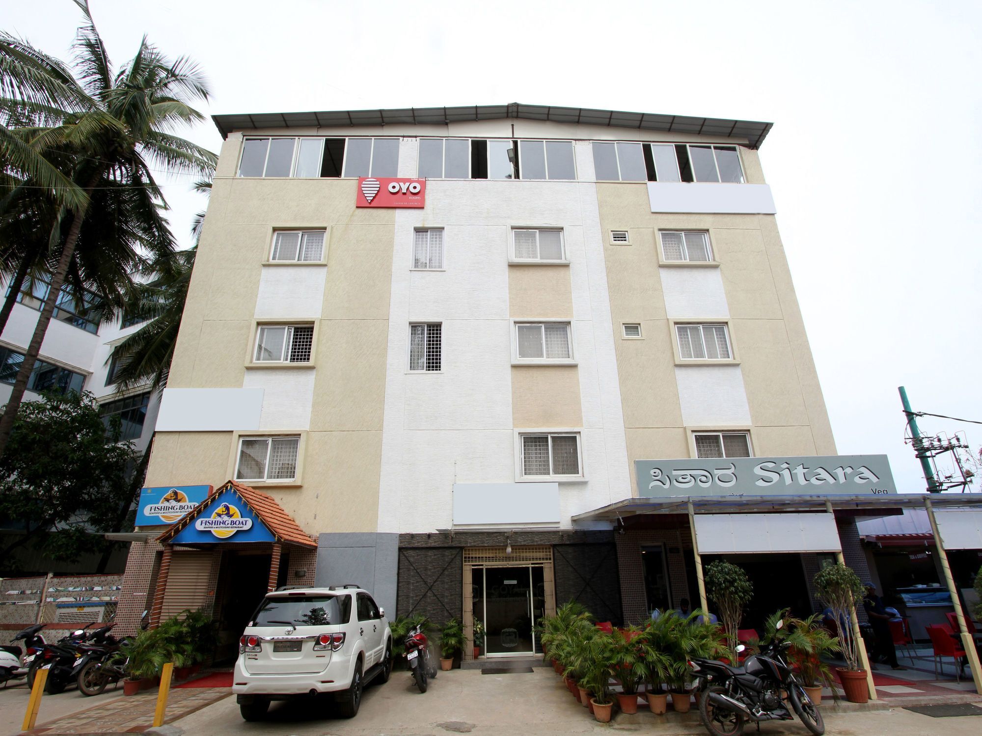 Super Collection O Goyal Residency Hotell Kammasandra Eksteriør bilde